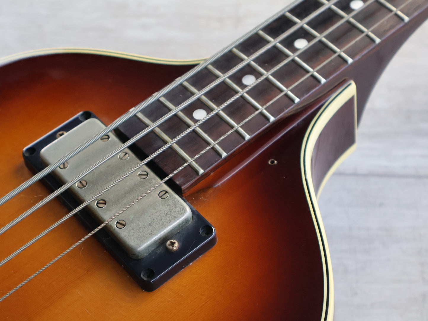 1987 Greco VB-650 Violin Beatle Bass (Brown Sunburst)