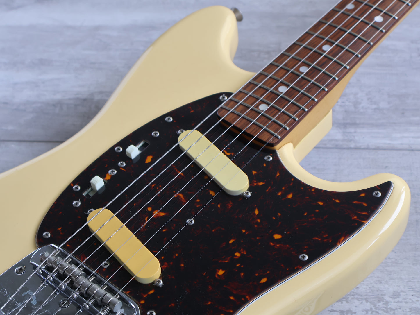 2002 Fender Japan MG69-65 '69 Reissue Mustang (Yellowed White)