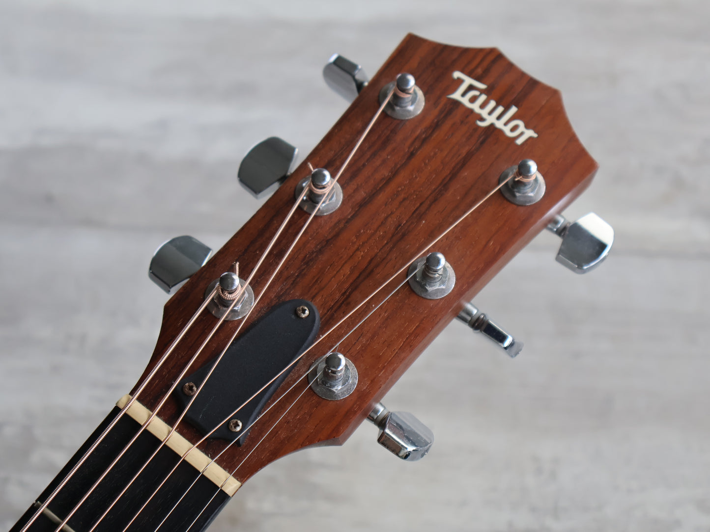 Taylor 110E Dreadnought Acoustic-Electric Guitar (Natural)