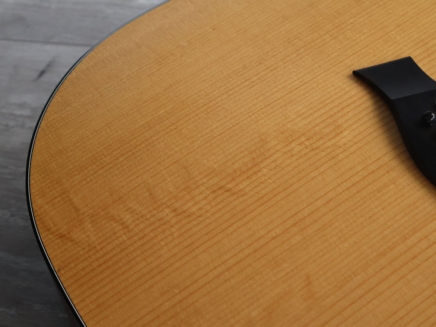 Taylor 110E Dreadnought Acoustic-Electric Guitar (Natural)