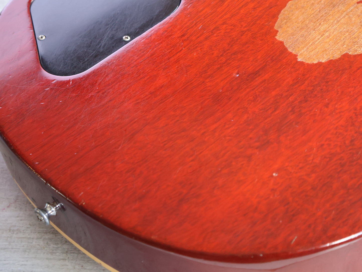 2004 Gibson Les Paul Standard Premium Plus (Cherry Sunburst)