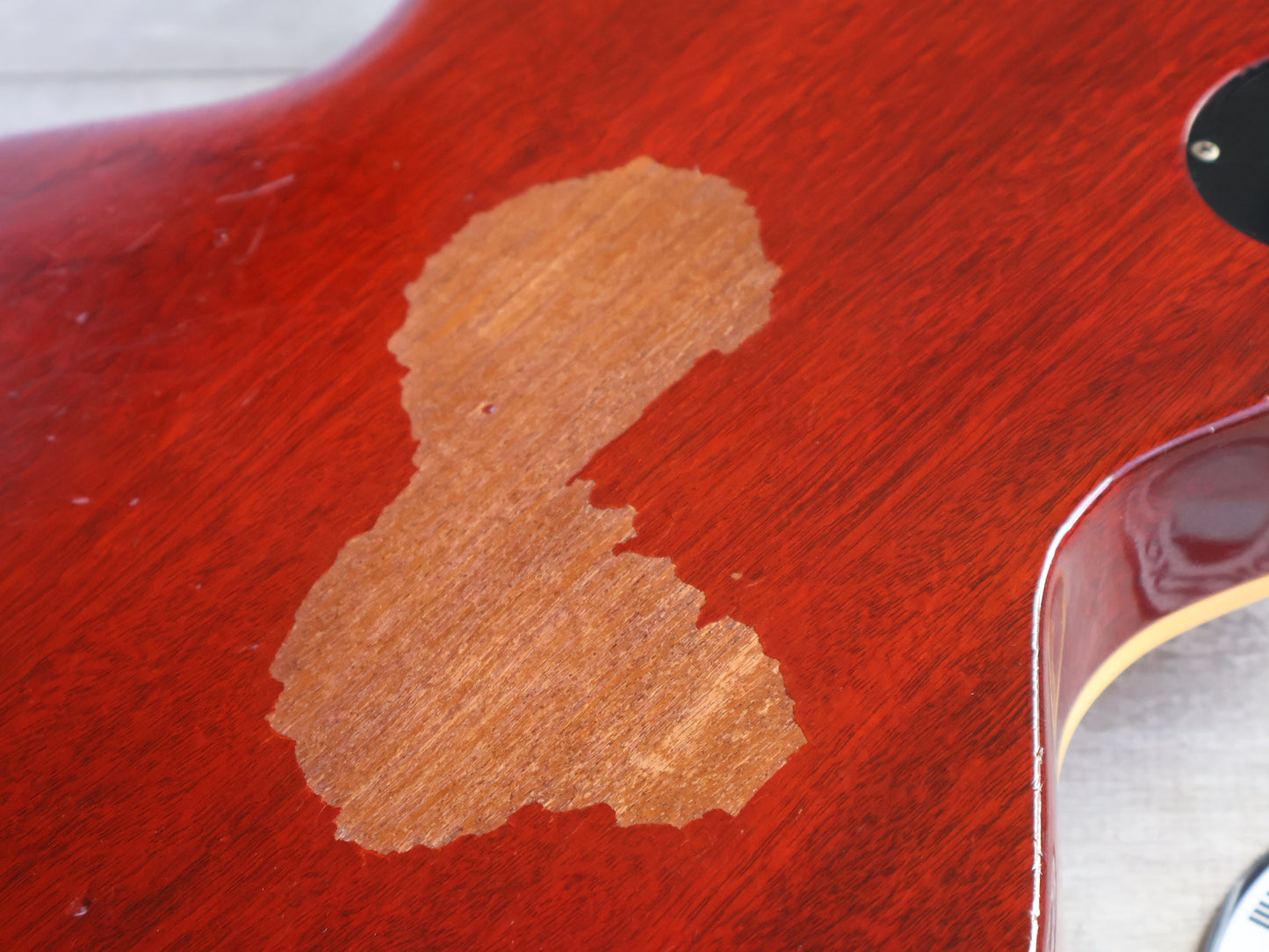 2004 Gibson Les Paul Standard Premium Plus (Cherry Sunburst)