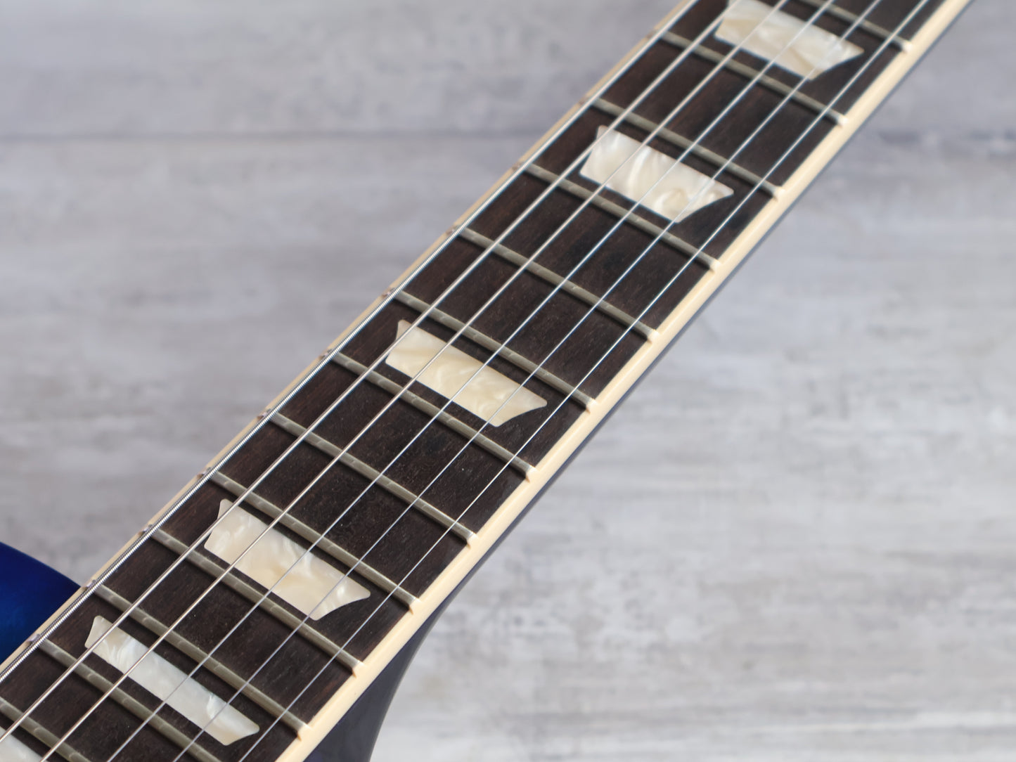 2022 Gibson USA Les Paul Studio Session (Cobalt Burst)