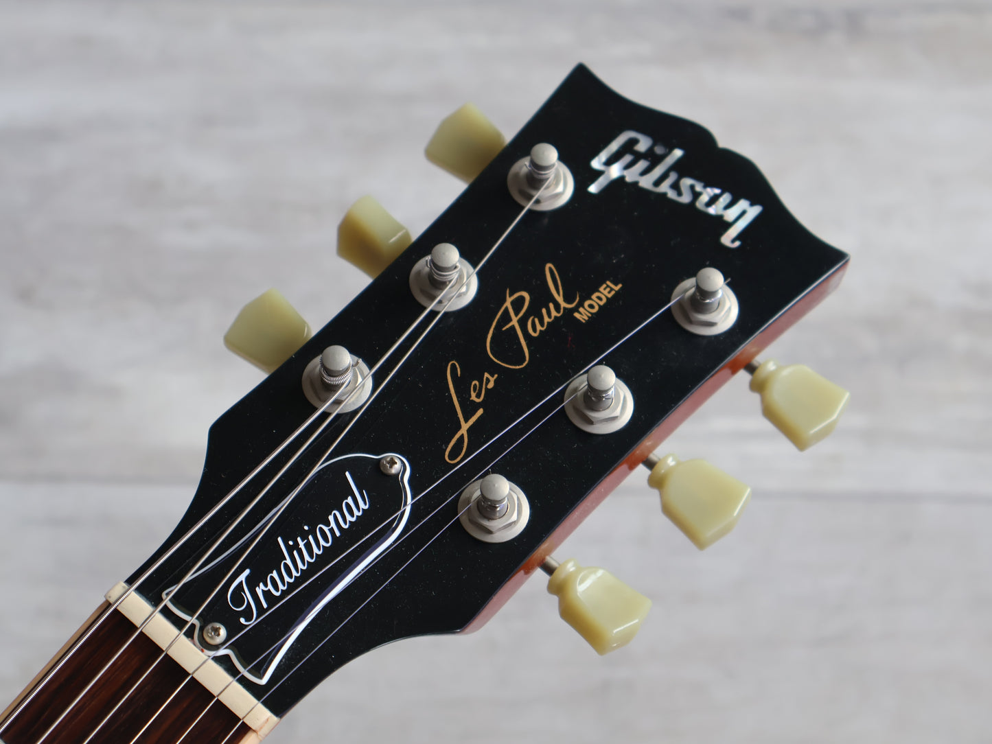 2019 Gibson USA Les Paul Standard Traditional (Trans Cherry Red)