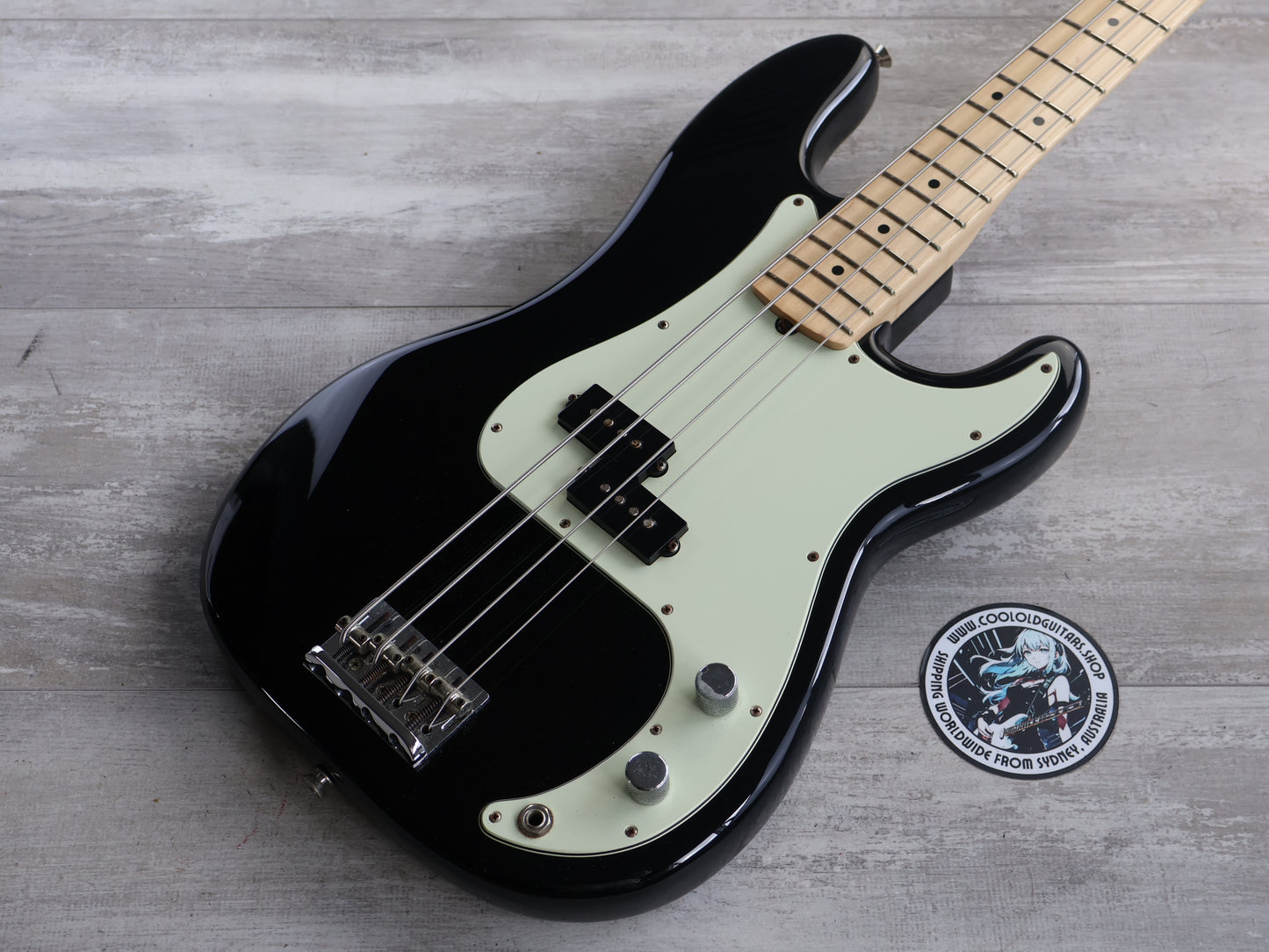 2019 Fender American Professional II Precision Bass (Black)
