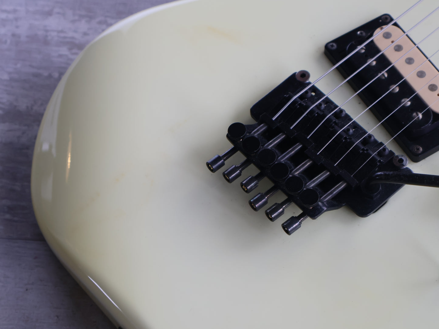 1988 Kramer Japan LK-IBF LK-Series Superstrat (Aged White)