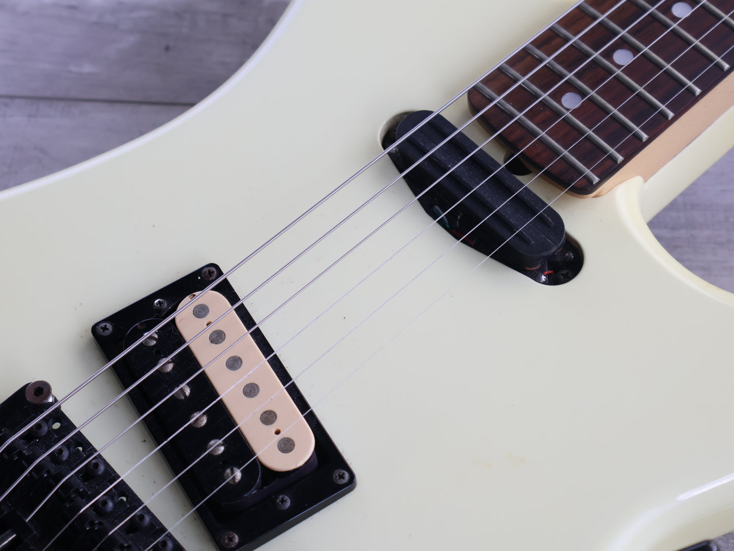 1988 Kramer Japan LK-IBF LK-Series Superstrat (Aged White)
