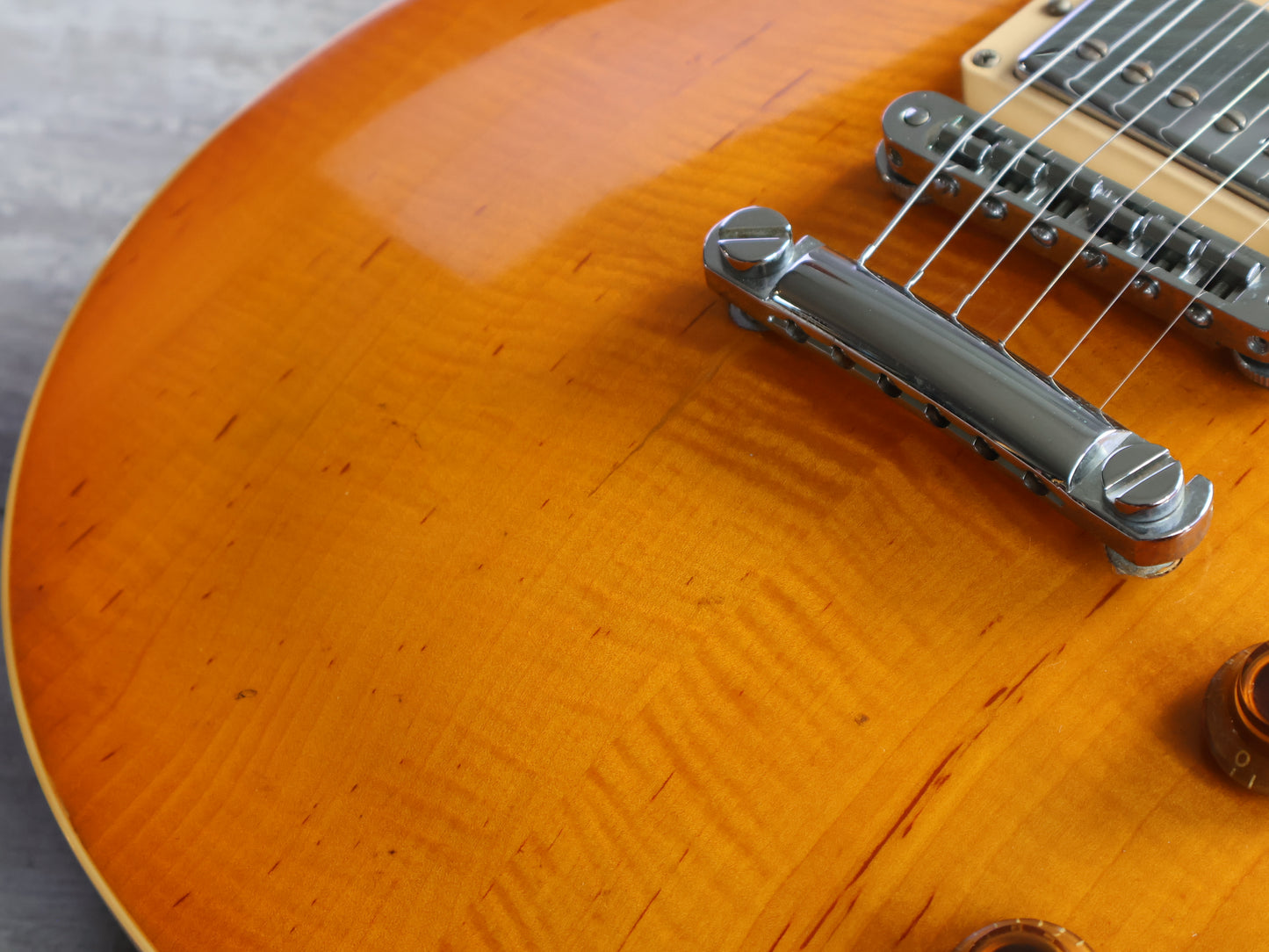 2010 Gibson USA Les Paul Standard Plus (Honey Burst)