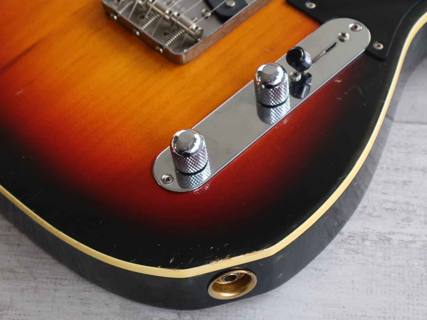 1989 Bill Lawrence BTOM-60 Bound '62 Style Telecaster (Sunburst)