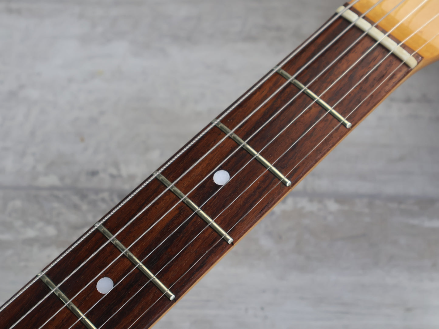 1981 Tokai ST-60 Springy Sound '64 Reissue Stratocaster (Three-Tone Sunburst)