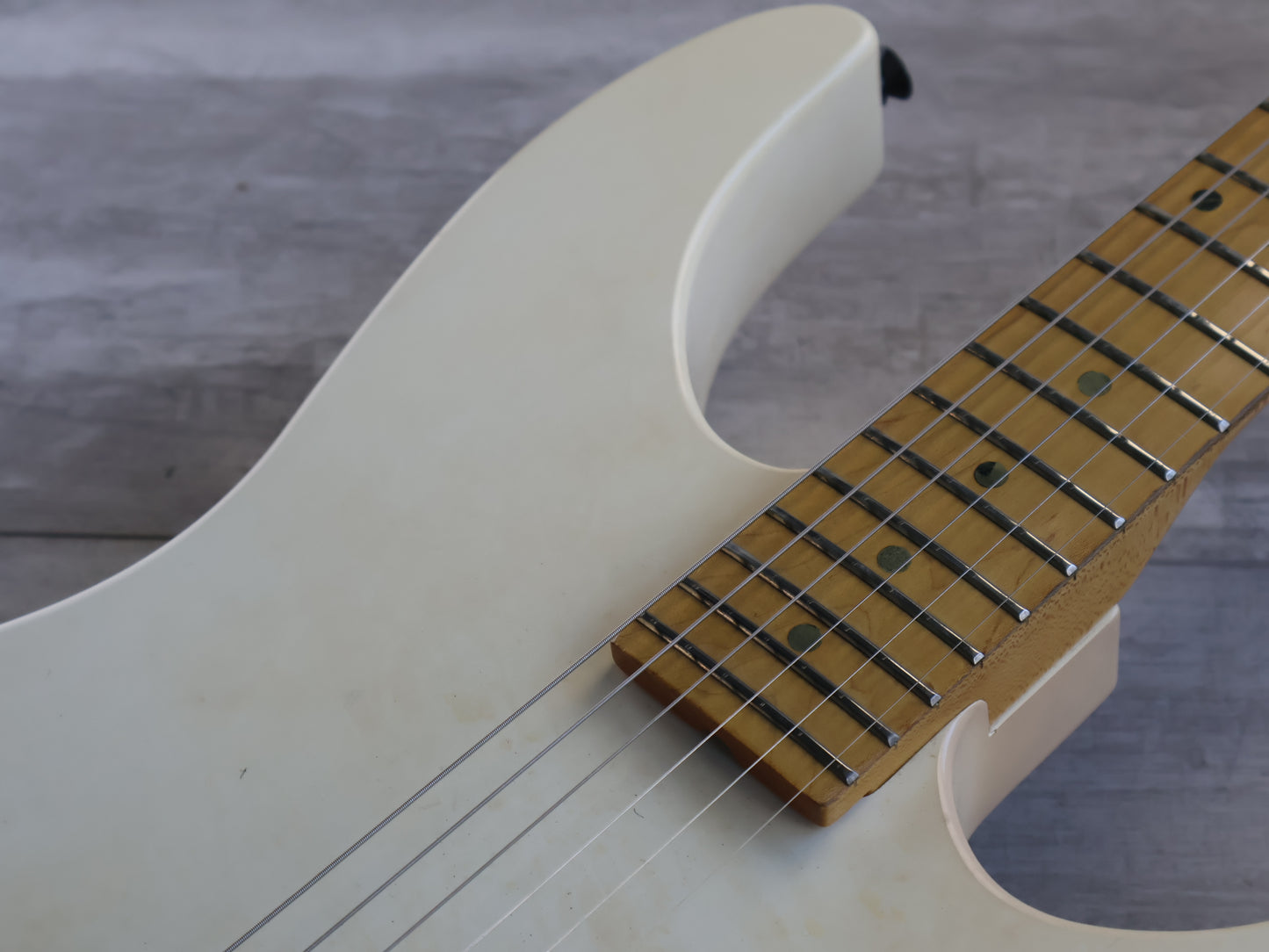 1986 ZEP Custom II (by ESP Japan) SW-90HB Kamikaze (Aged White)