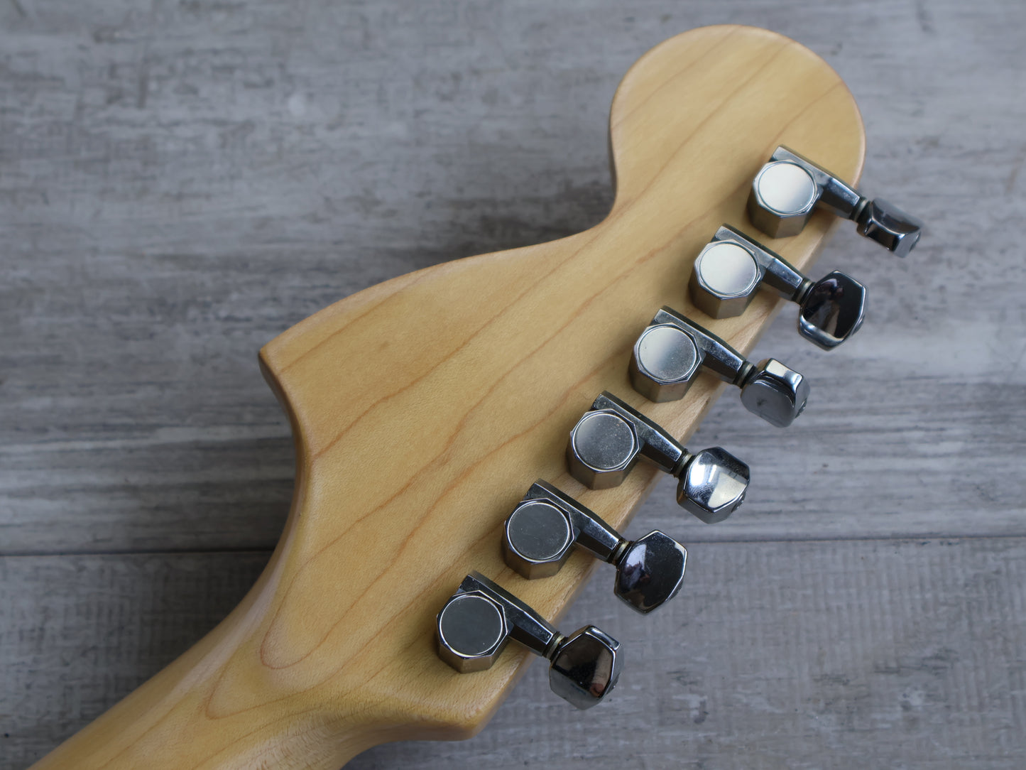 1983 Tokai Japan TSS-48 Silver Star Stratocaster (Three-Tone Sunburst)