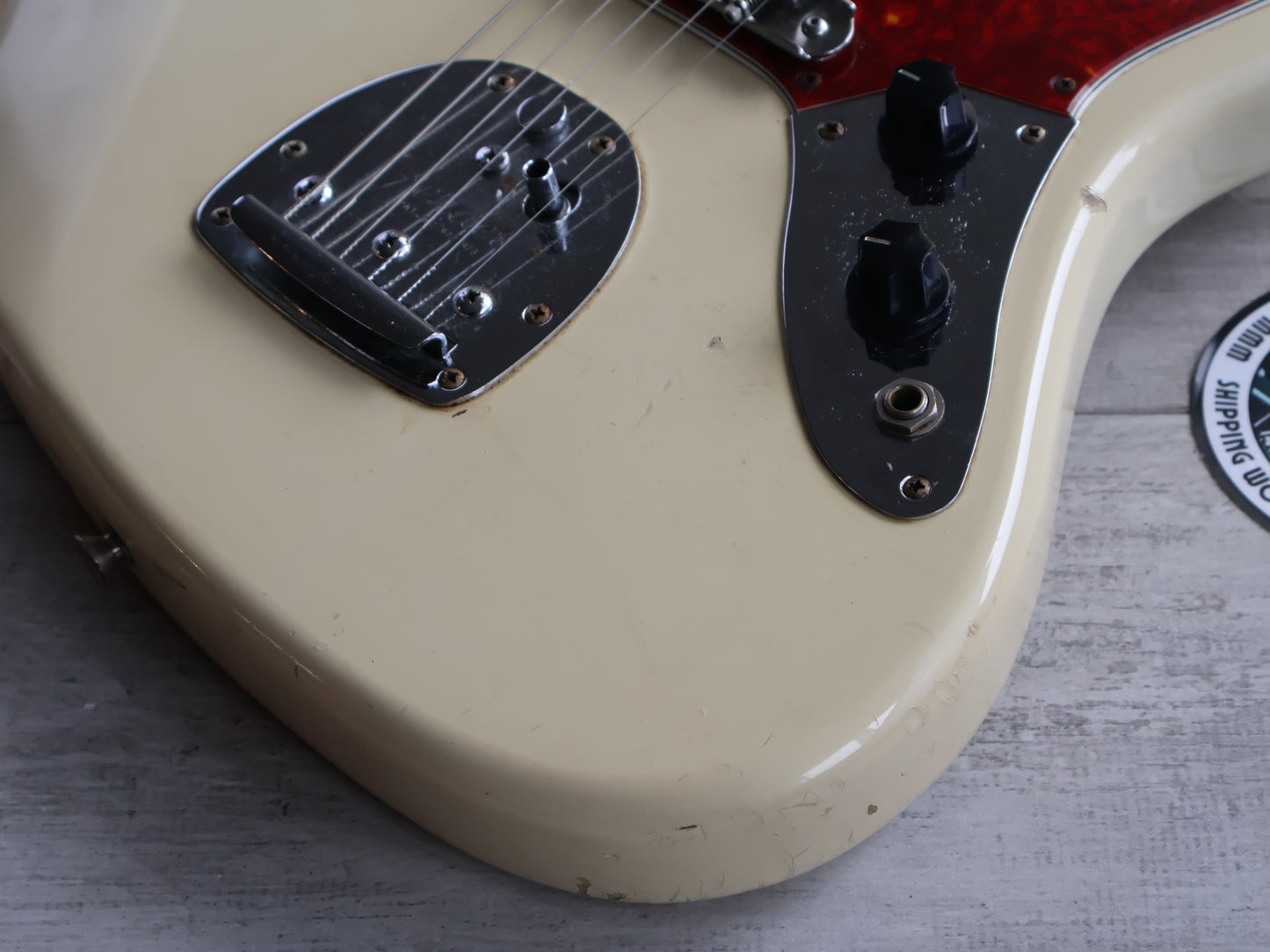 1997 Fender Japan JG66-85 Jaguar HS (Vintage White)