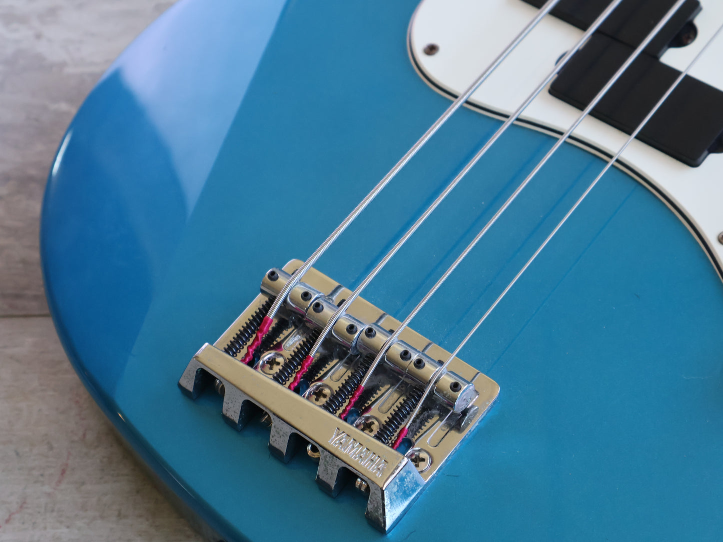 1990's Yamaha Attitude Special ATT SPL Bass (Metallic Blue)