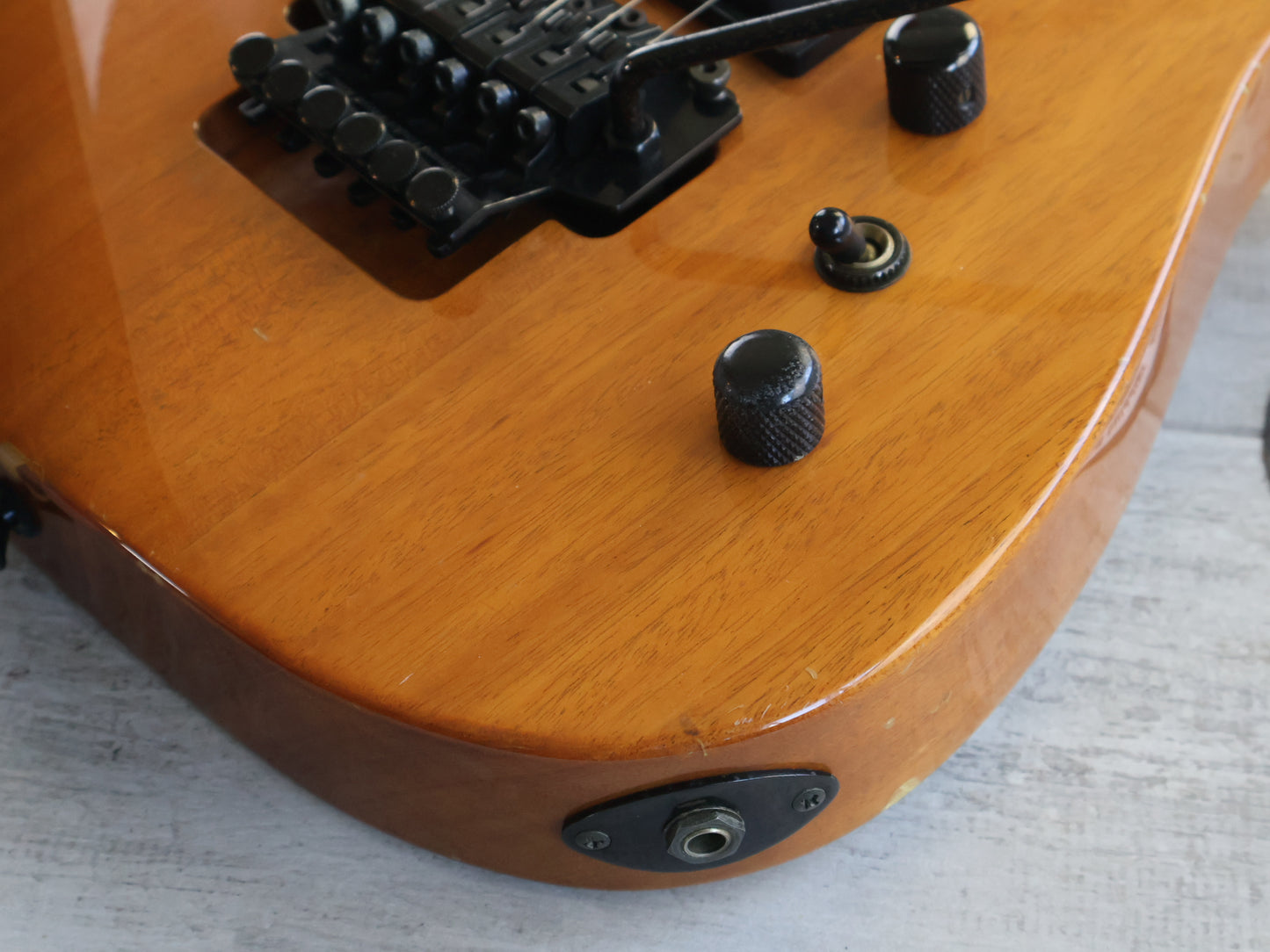 1993 Jackson Japan Super Dinky Standard (Natural Mahogany)