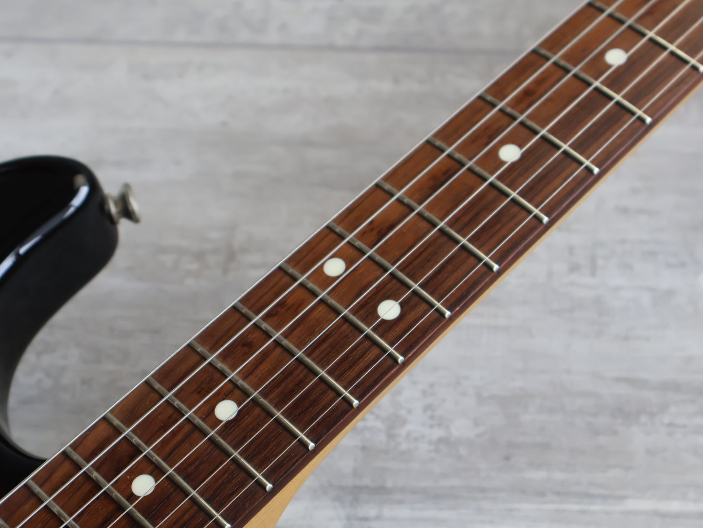 2005 Fender Japan ST-STD Stratocaster Standard (Sunburst)