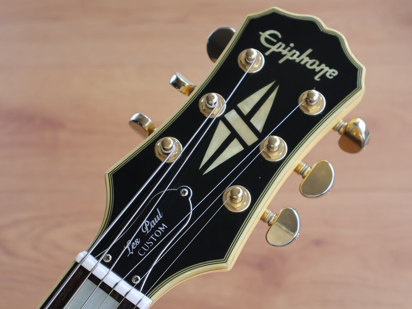 2010 Epiphone G-400 Custom Three-Pickup SG (Antique Ivory)