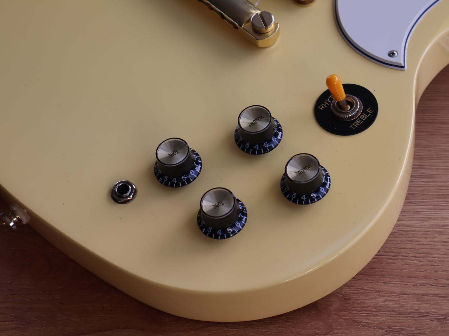 2010 Epiphone G-400 Custom Three-Pickup SG (Antique Ivory)