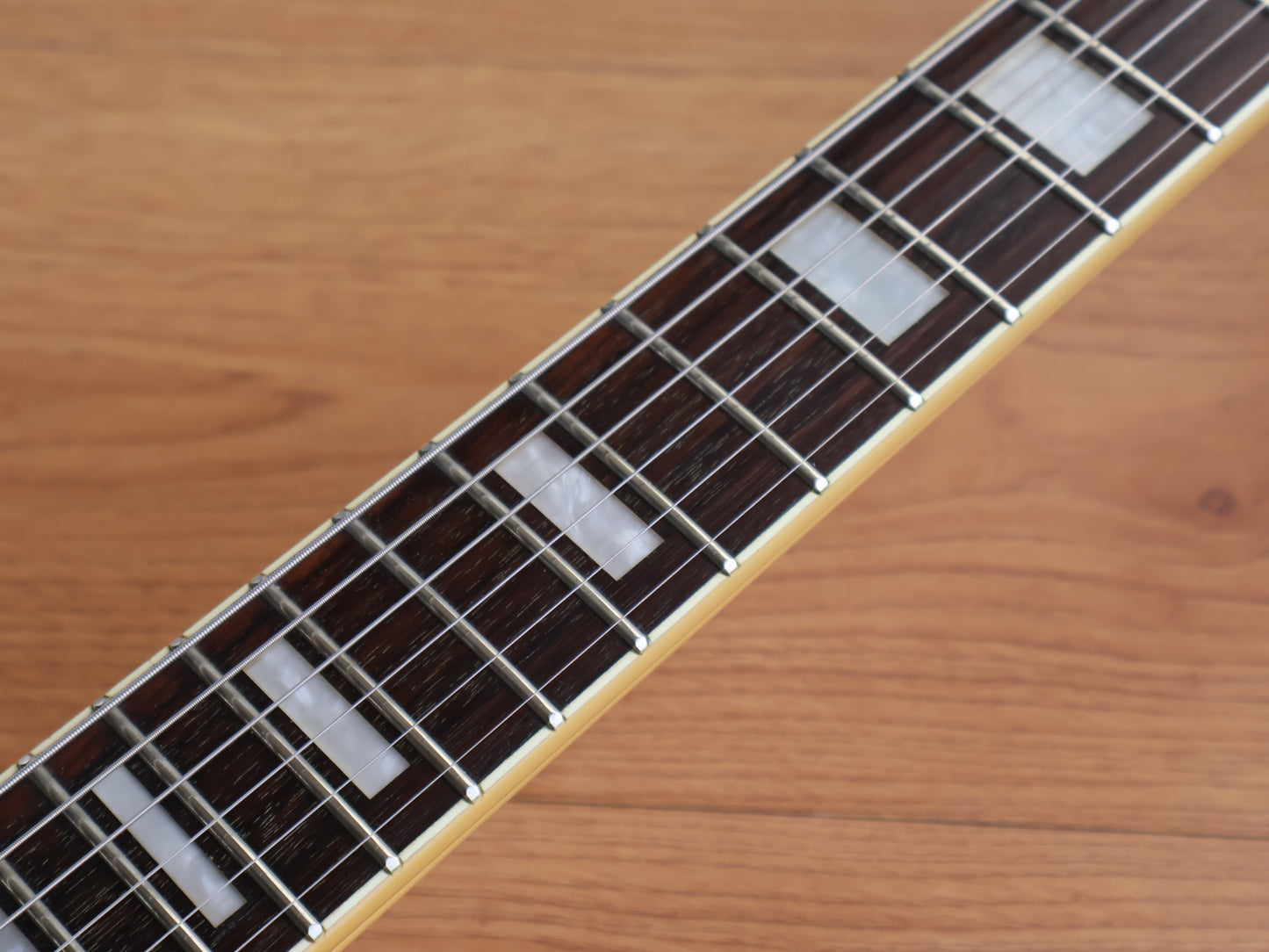 2010 Epiphone G-400 Custom Three-Pickup SG (Antique Ivory)