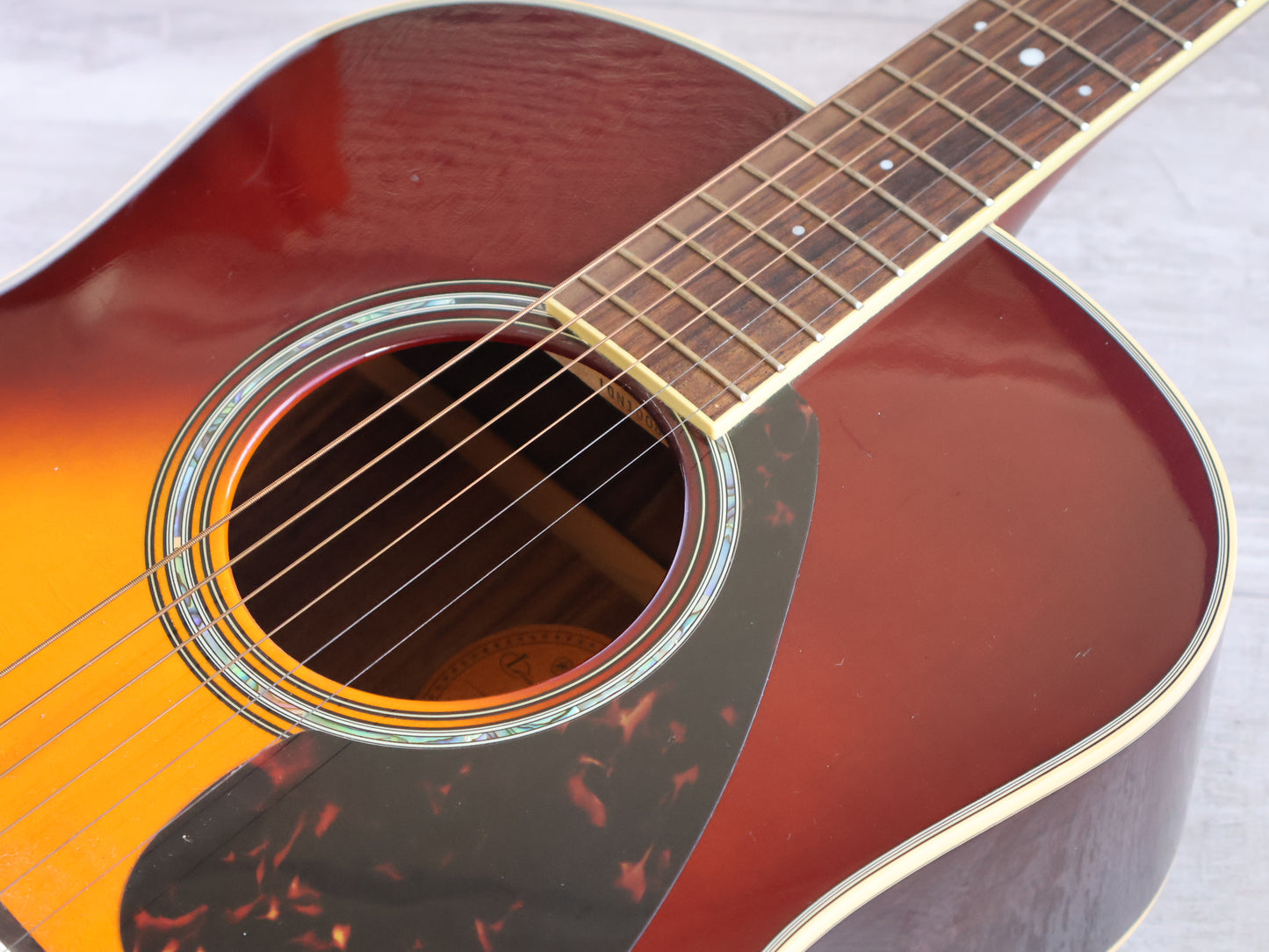 Yamaha LL6 ARE Solid Top Dreadnought Acoustic w/Pickup (Brown Sunburst)