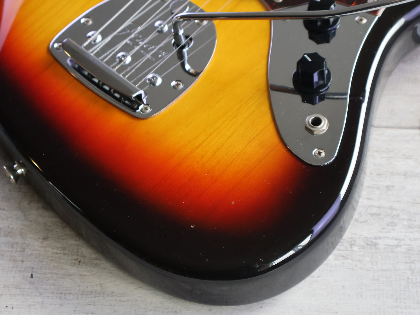 2006 Fender Japan JG66-93 '66 Reissue Jaguar (Sunburst)
