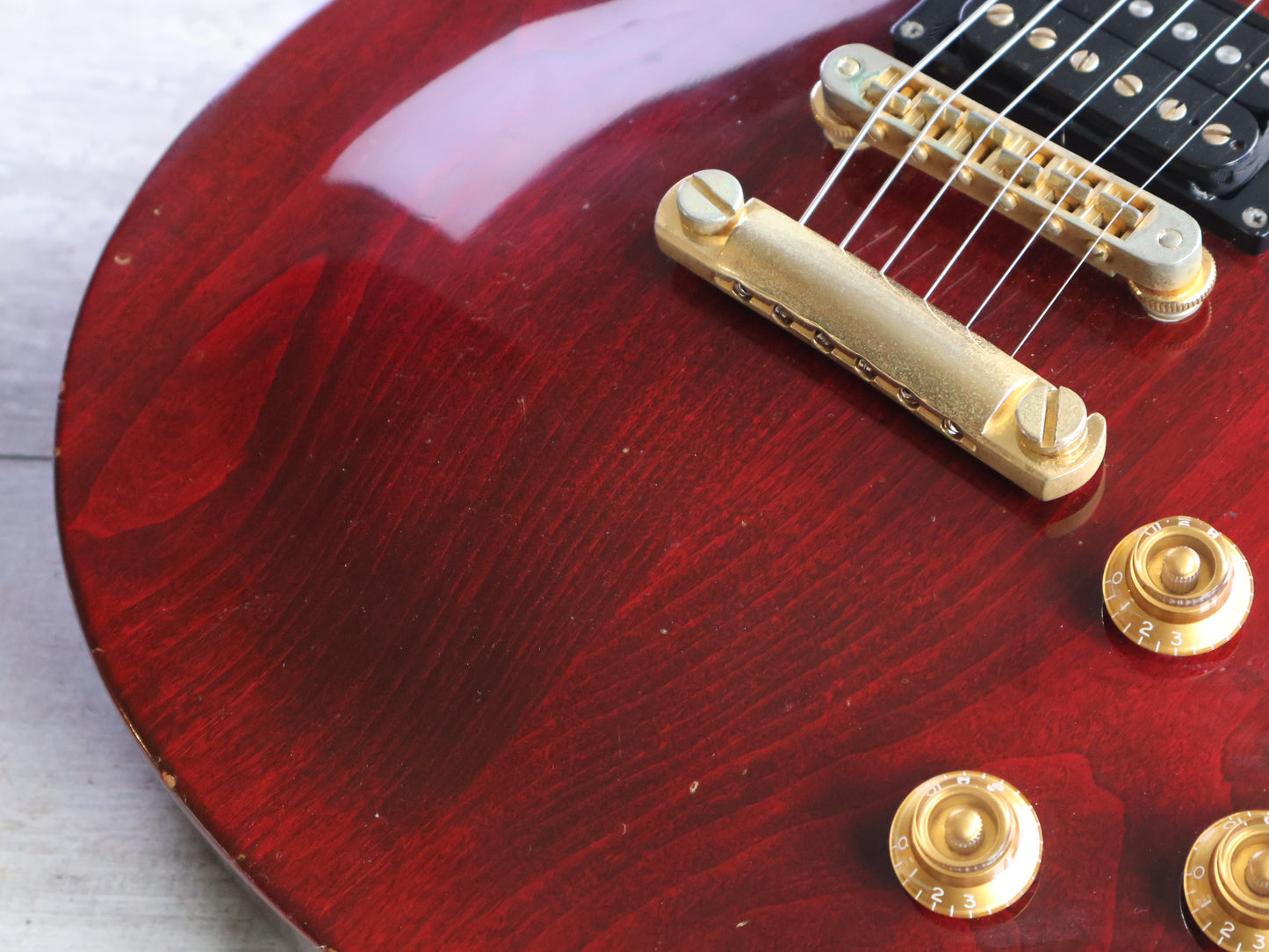 1996 Gibson USA Les Paul Studio (Wine Red)