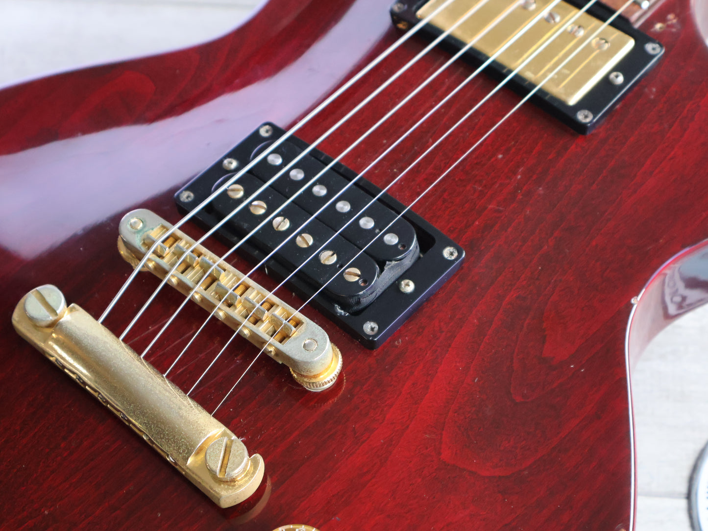 1996 Gibson USA Les Paul Studio (Wine Red)