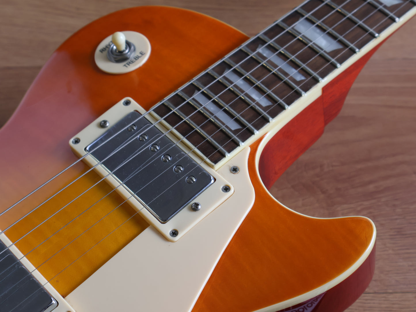 Blitz by Aria Pro II Leopard Les Paul Standard (Honeyburst)