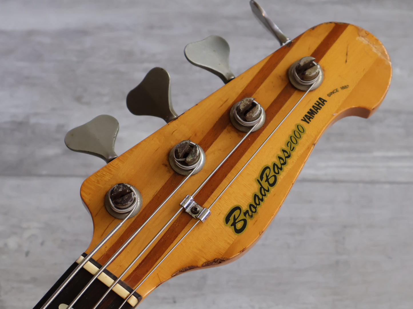 1982 Yamaha Japan BB2000 Neckthrough Broad Bass (Natural)