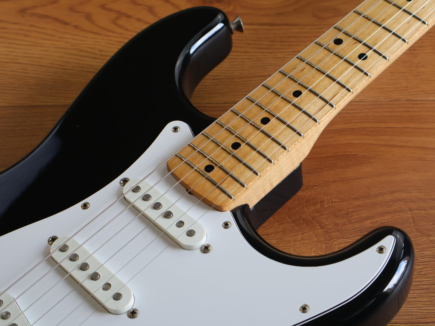 2000 Fender Japan ST-STD Stratocaster Standard (Black)