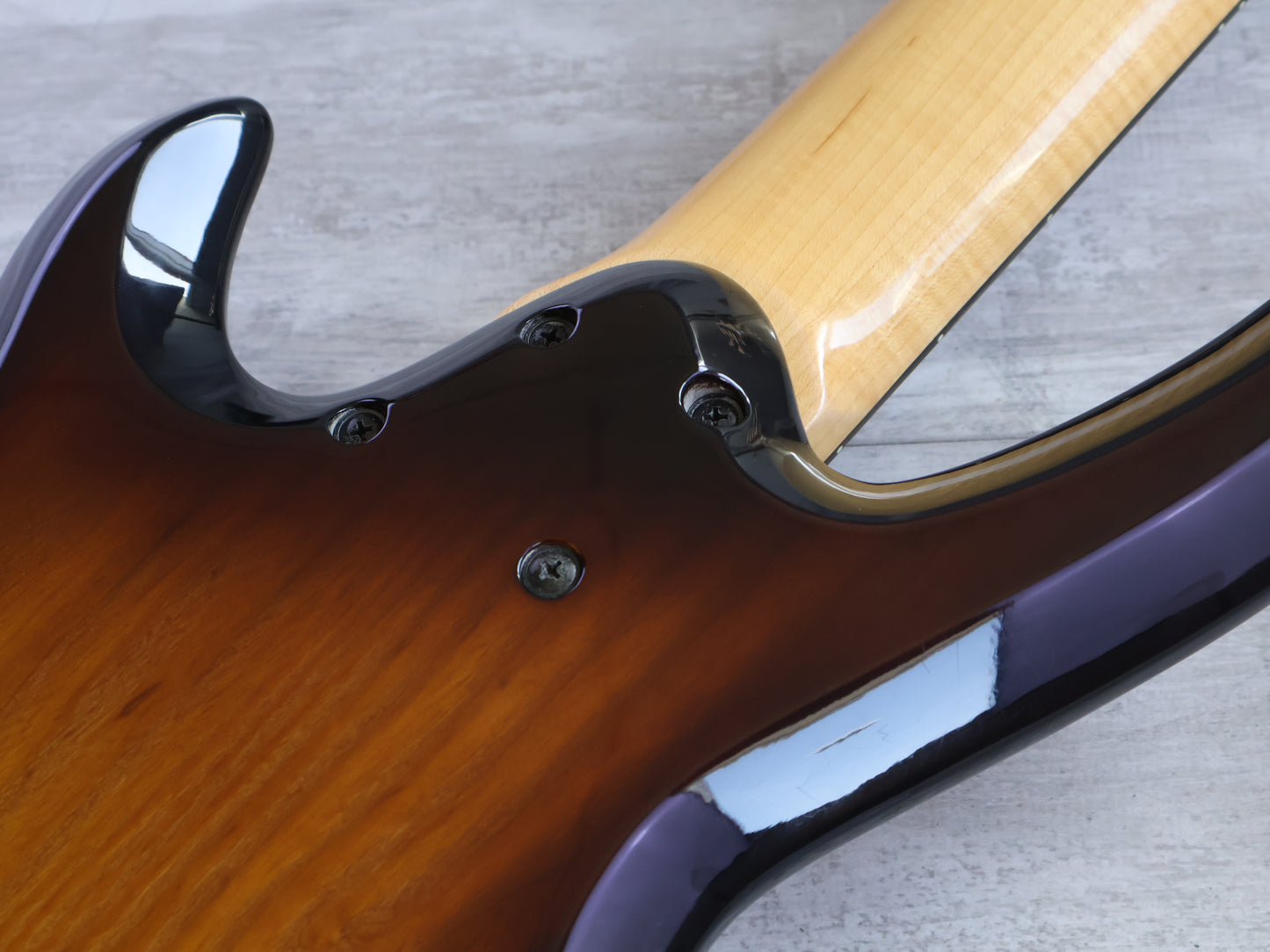 1994 Aria Pro II AVB-MIDI-05 Custom Shop Midi Enabled 5-String Bass (Sunburst)