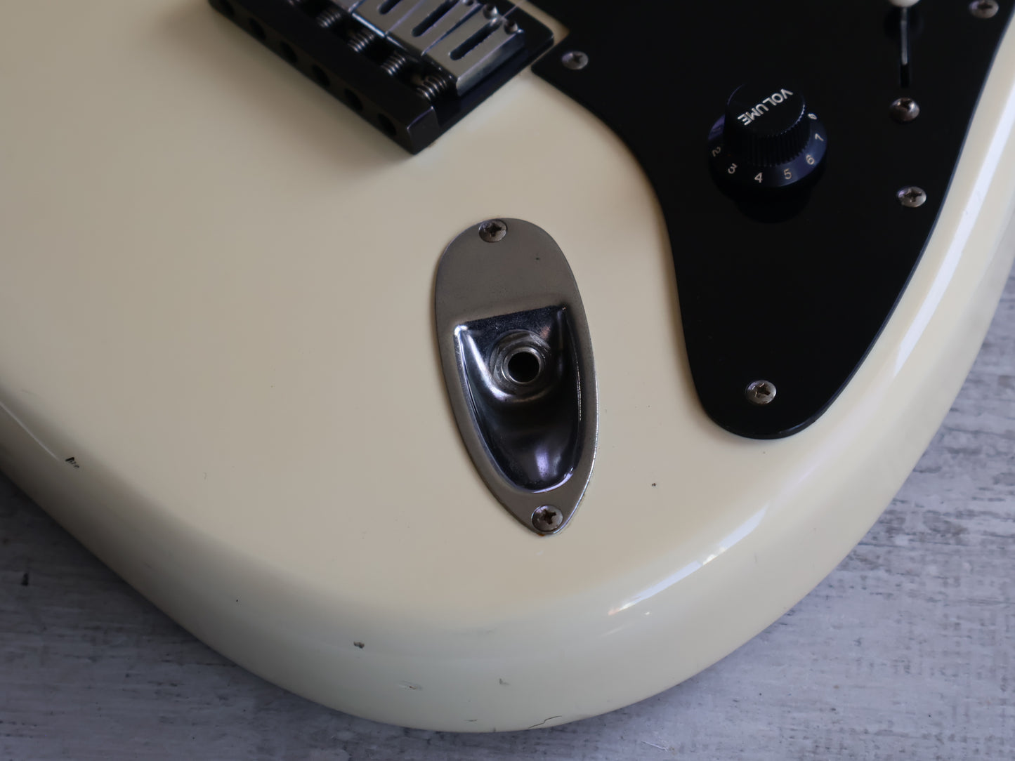 1985 Fernandes Japan ST-65JL Jake E Lee Signature Stratocaster (White)