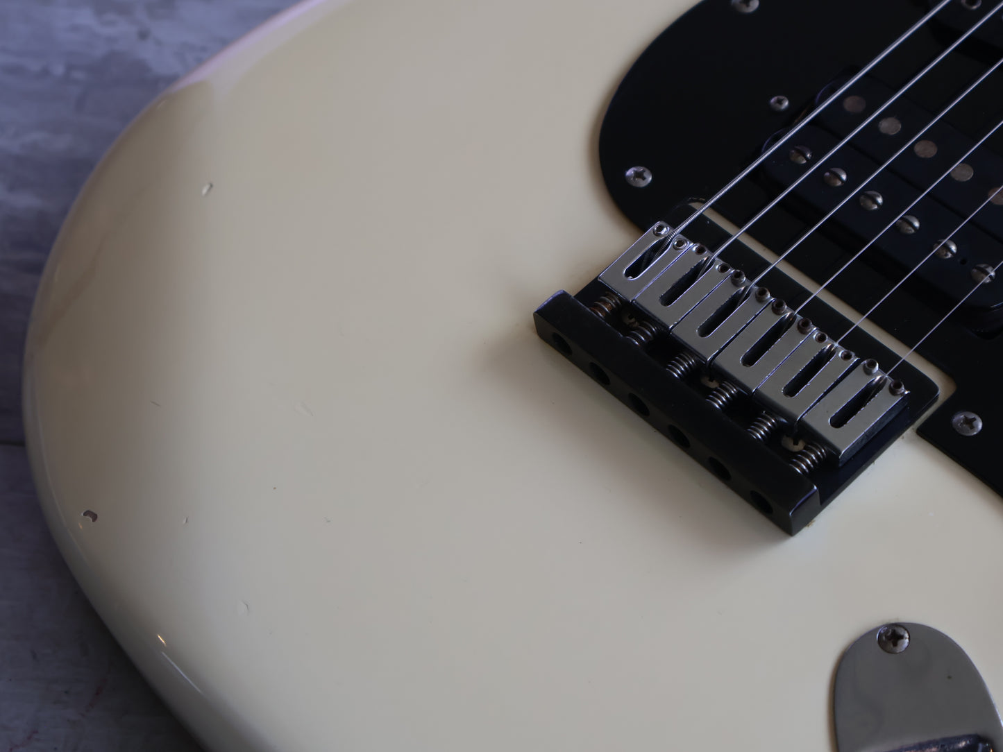 1985 Fernandes Japan ST-65JL Jake E Lee Signature Stratocaster (White)