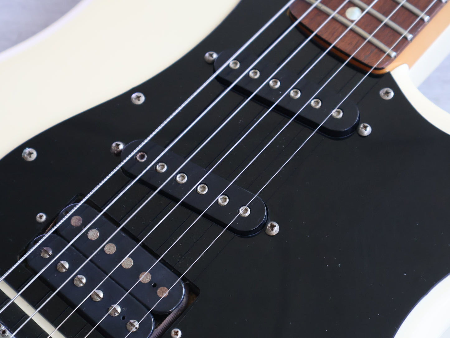 1985 Fernandes Japan ST-65JL Jake E Lee Signature Stratocaster (White)