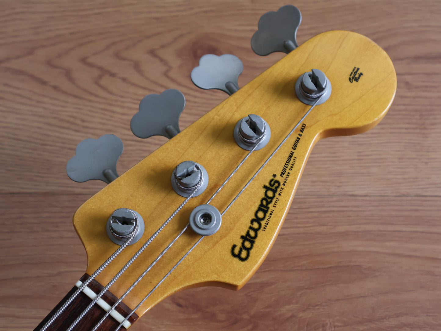 2010 Edwards Japan E-JB-100R/LT Jazz Bass (Torino Red)