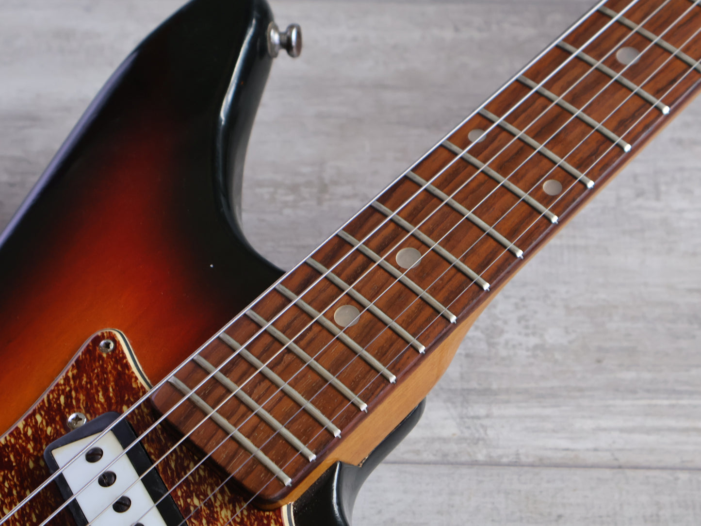 1960's Aria Diamond Japan (Matsumoku) 1532T Jaguar-Style Offset (Sunburst)