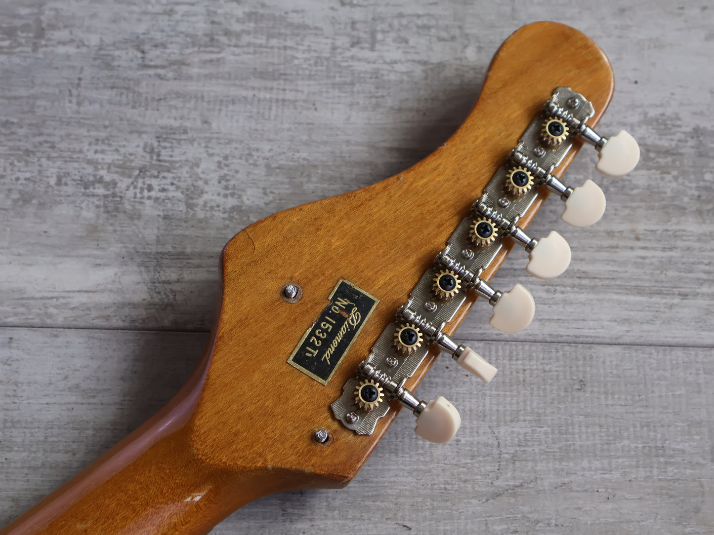 1960's Aria Diamond Japan (Matsumoku) 1532T Jaguar-Style Offset (Sunburst)