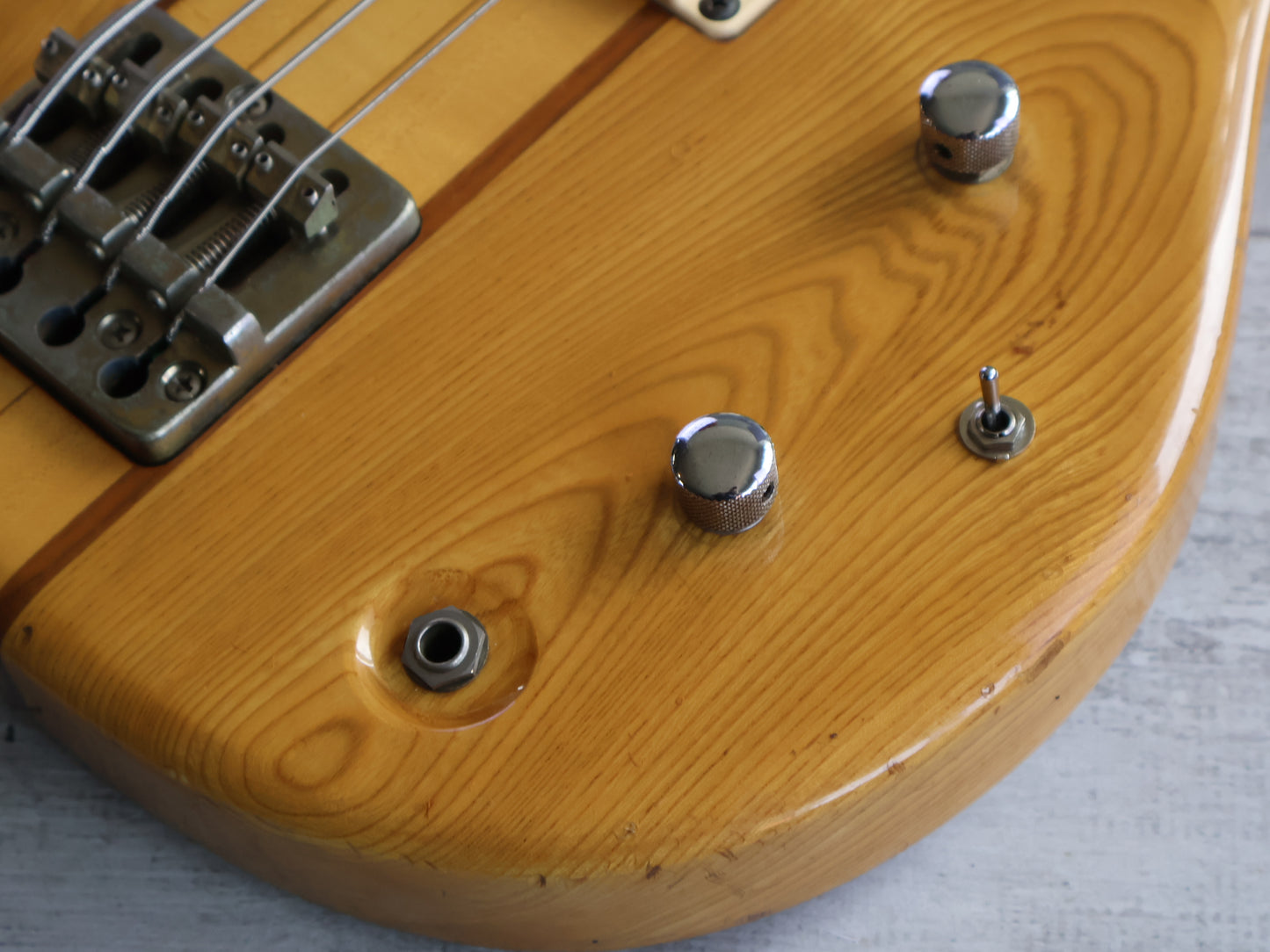1979 Aria Pro II Japan TSB-550 Thor Sound Neckthrough Bass (Natural)