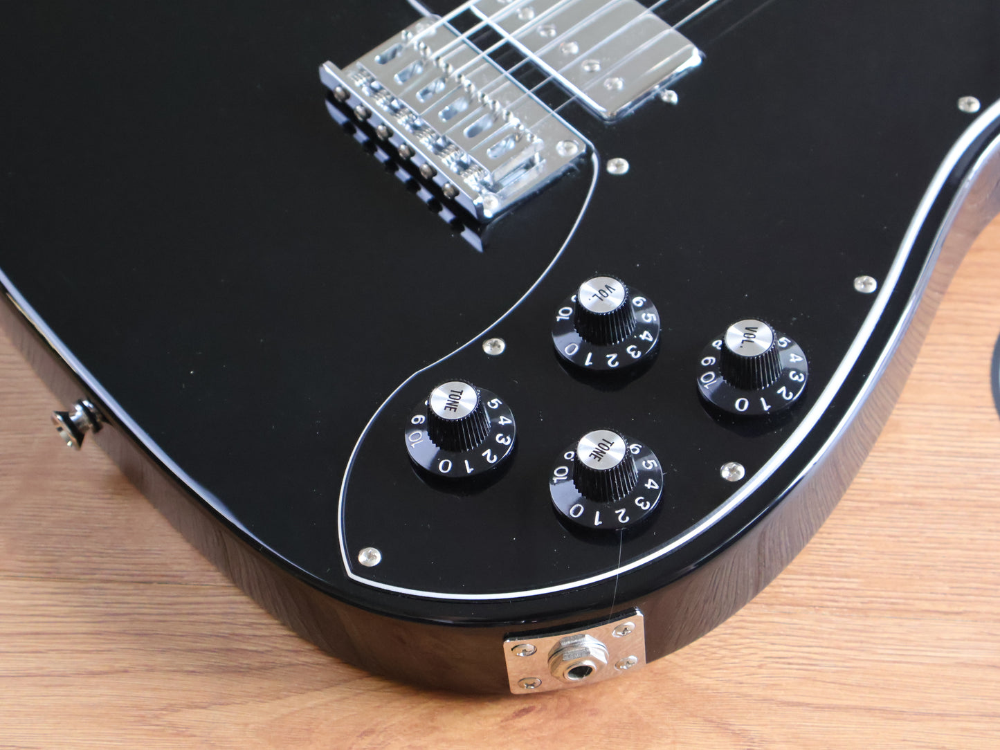 Squier Affinity Series Telecaster Deluxe (Maple/Black)