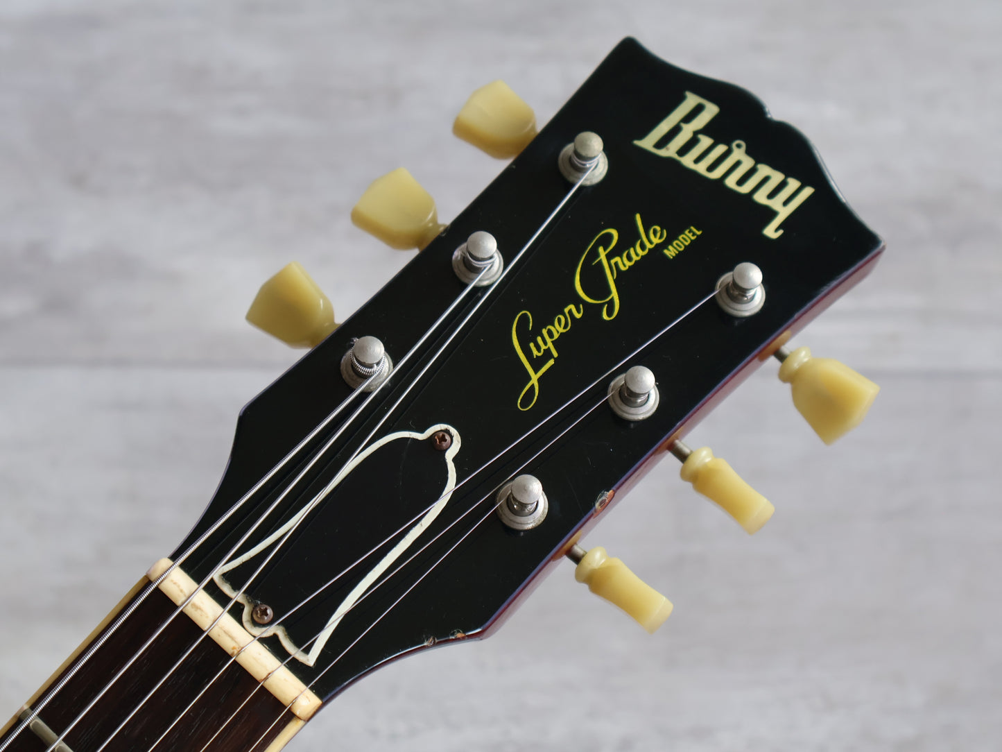 1983 Burny RLG-50 Super Grade Les Paul Standard (Cherry Sunburst)