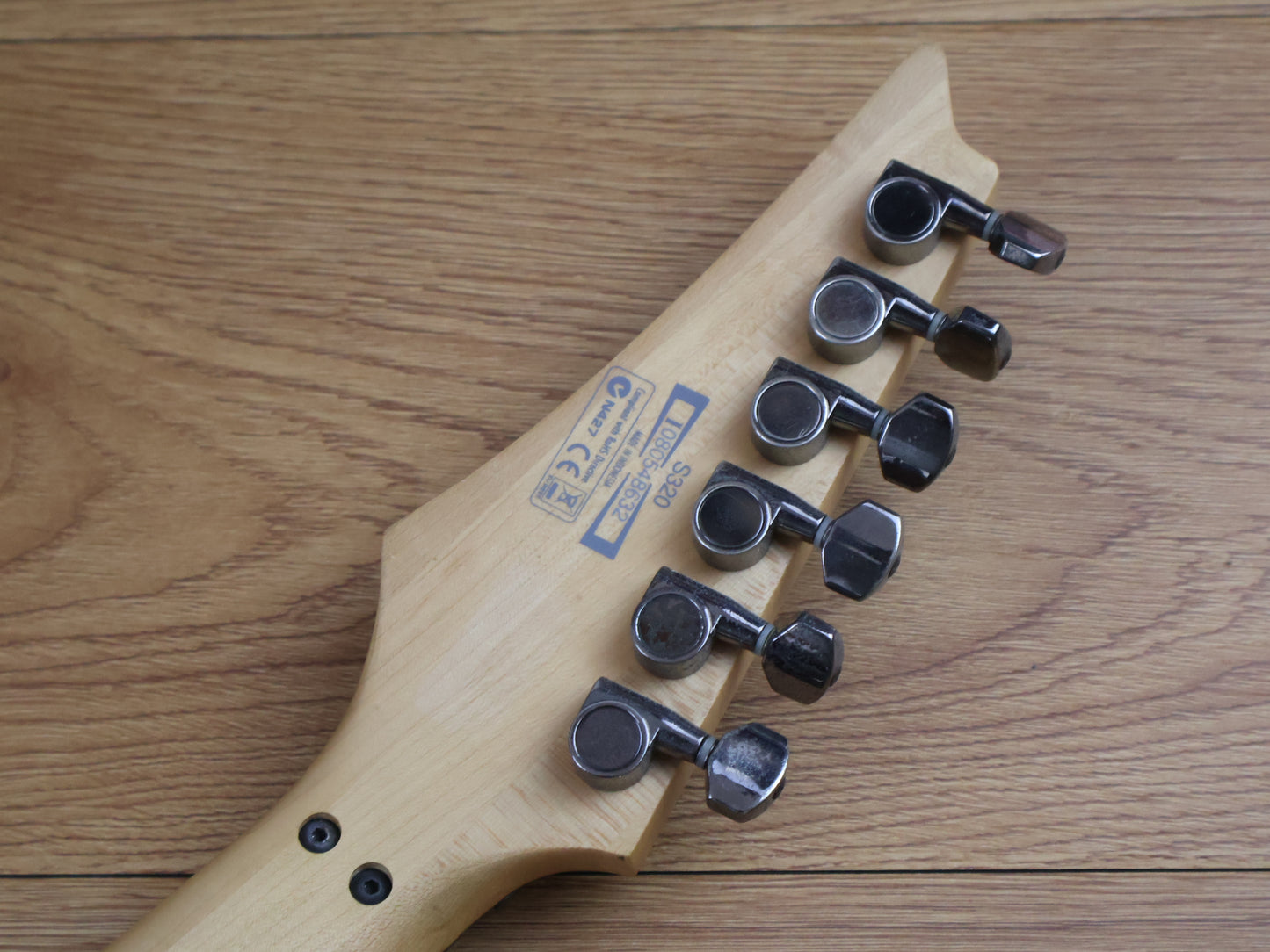 2008 Ibanez S320 S Series HH Superstrat (Black)