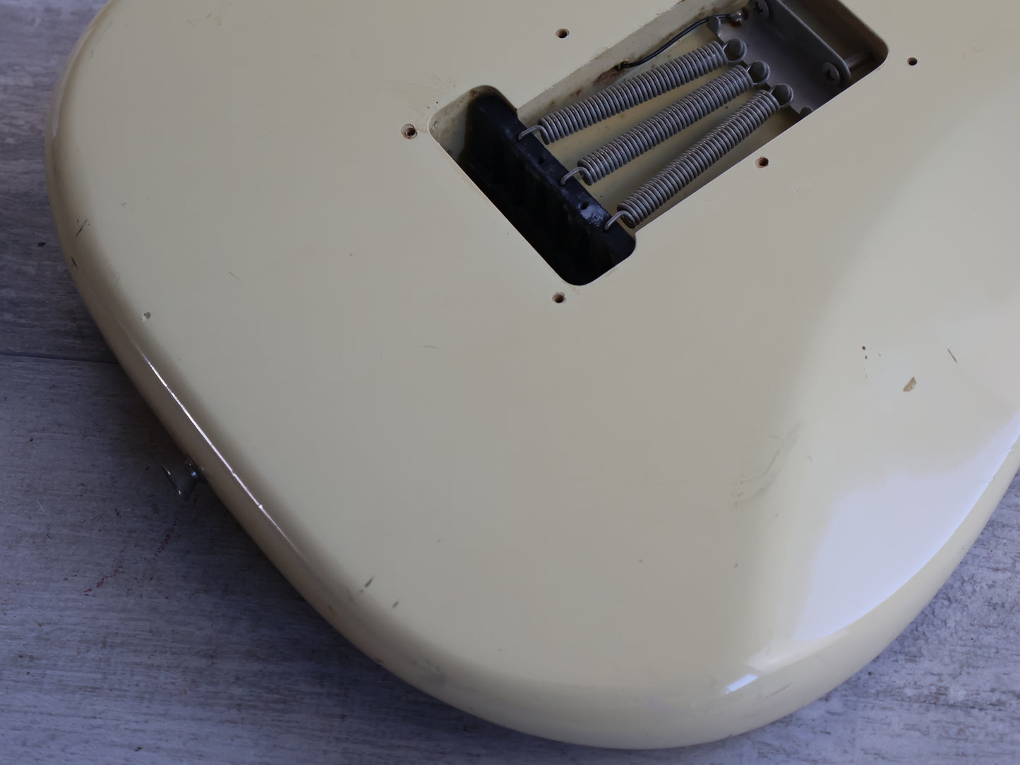 1991 Fender Japan ST62-770LS '62 Reissue Scalloped Stratocaster (Vintage White)