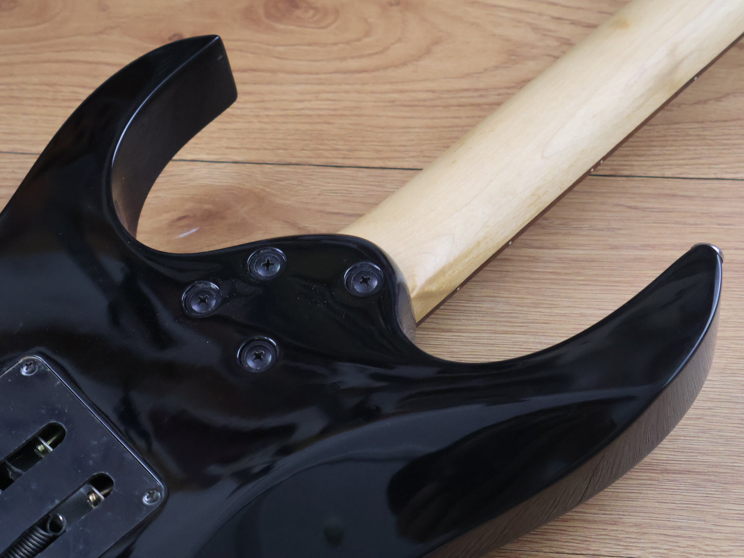 Ibanez RG120 Superstrat (Black)