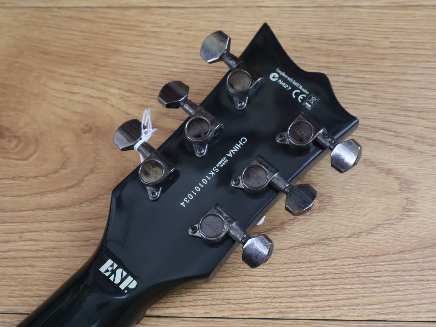 ESP LTD VP-10 Viper Double Cutaway (Black)