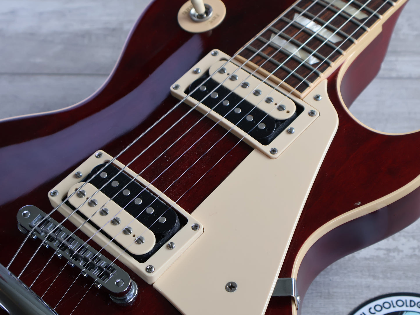 2010 Gibson USA LP Traditional Pro V (Wine Red)