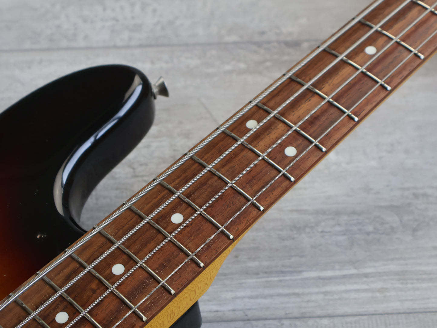 2002 Fender Japan JB62-58 '62 Reissue Jazz Bass (Sunburst)