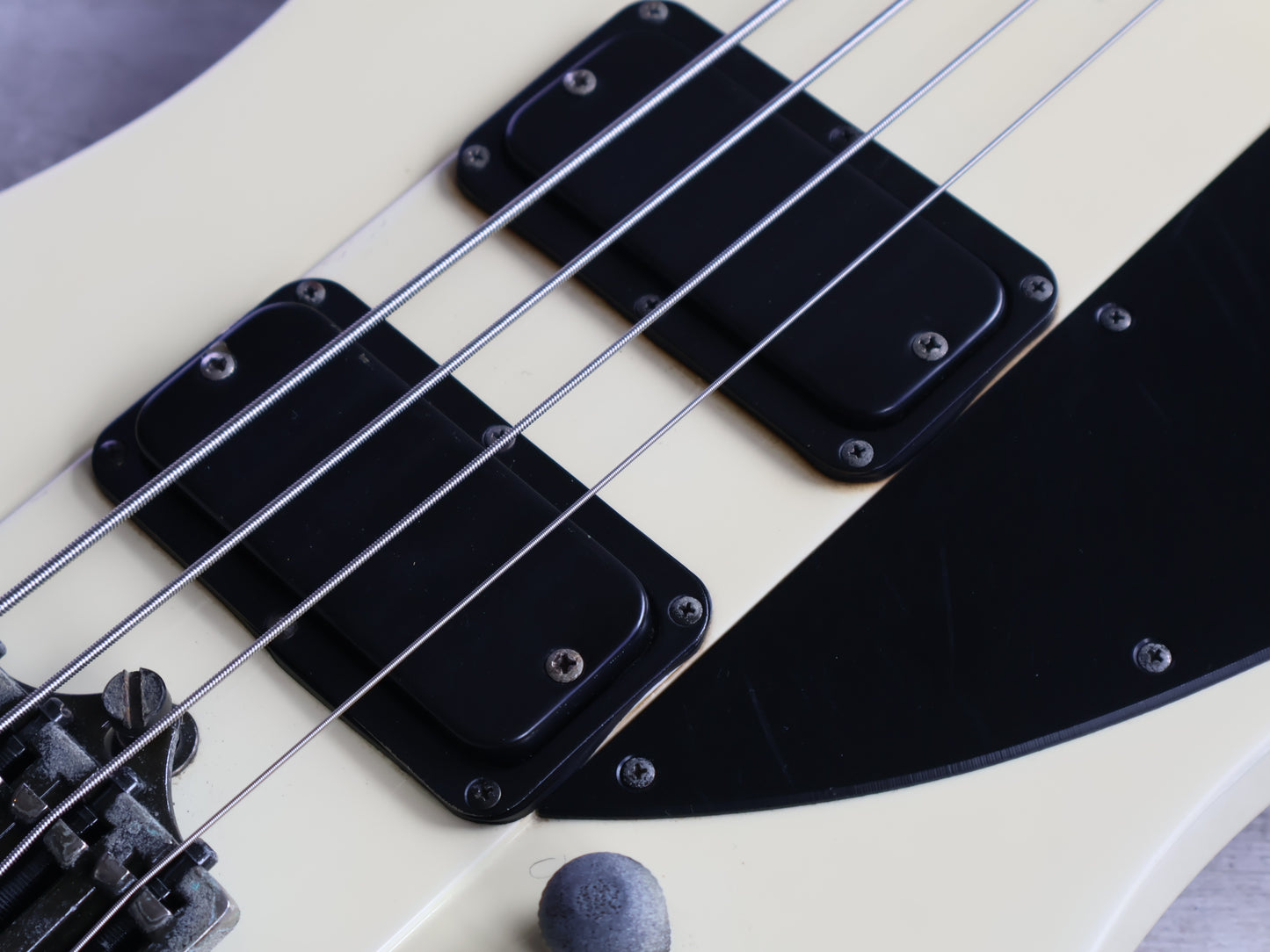 1990 Greco Japan TB-70 Thunderbird Bass (White)