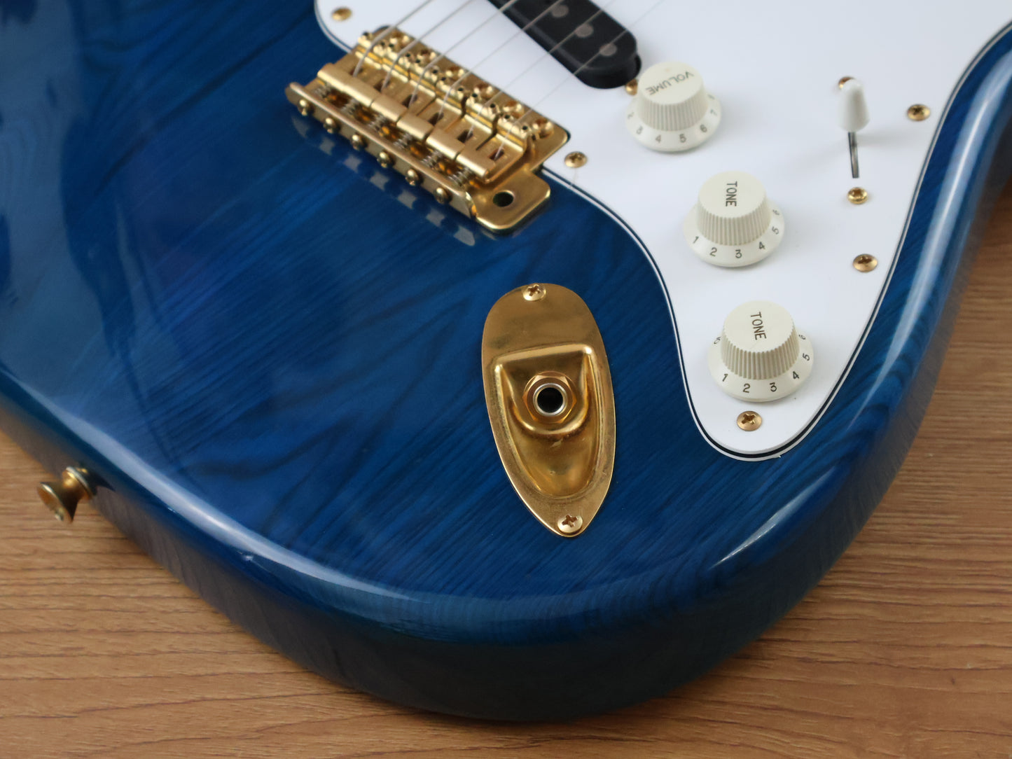 1980's Bill Lawrence (by Morris Japan) BC2R-70G Stratocaster (Transparent Blue)