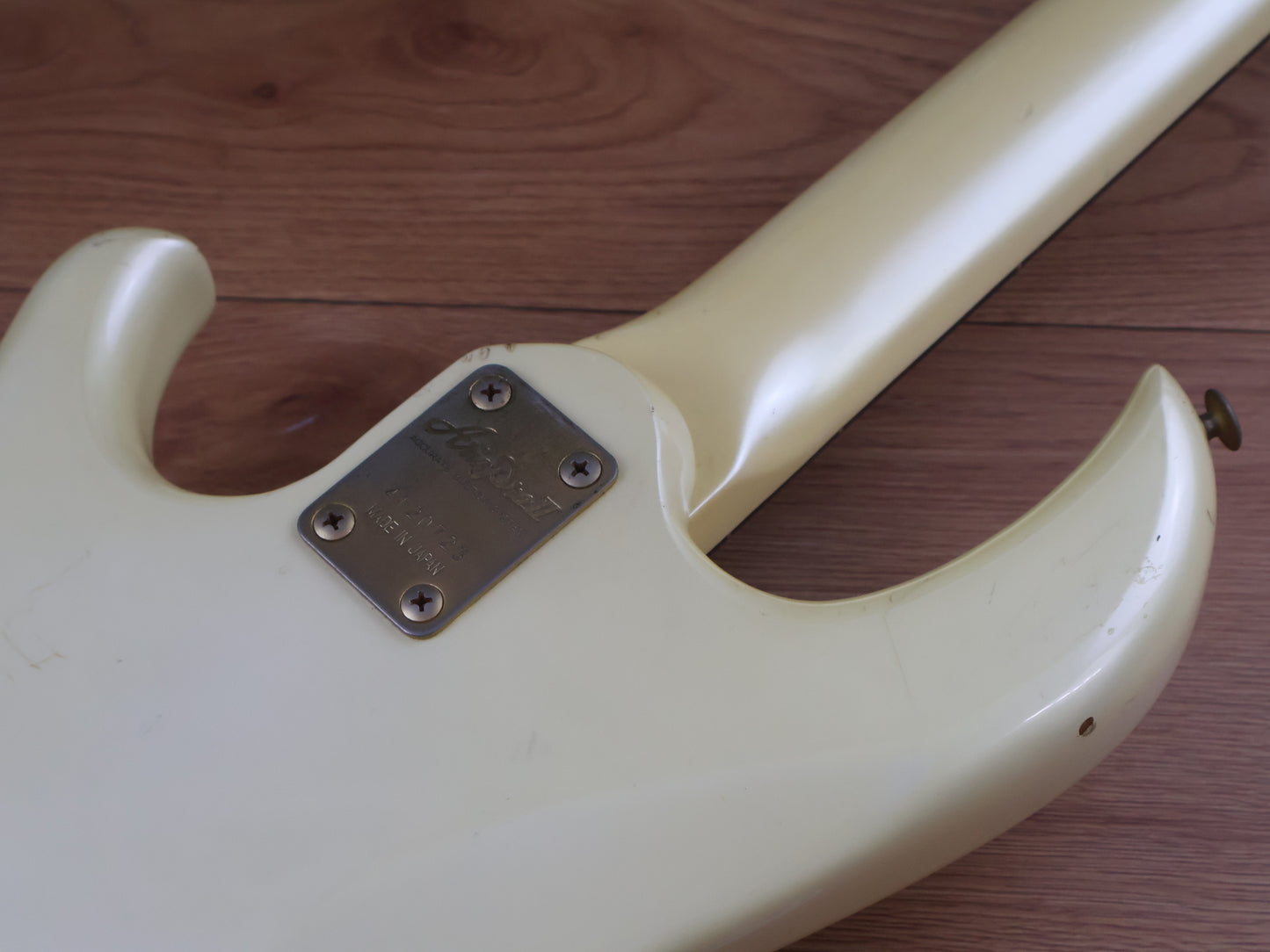 1984 Aria Pro II RSB Deluxe-II Bass (Pearl White)