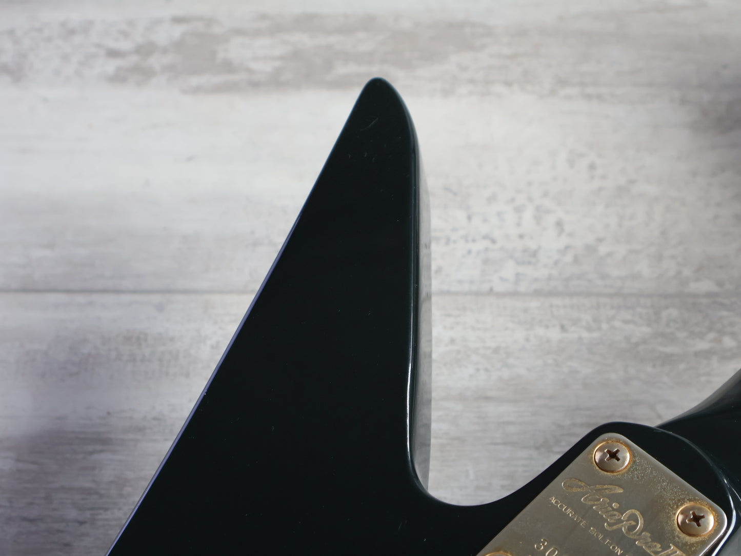 1983 Aria Pro II Japan ZZ Deluxe Explorer (Black/Red)